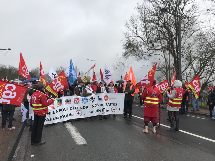 découvrez les dernières actualités sur la grève boeing 2025 : causes du mouvement social, impact sur la production et les vols, réactions des employés et des dirigeants. suivez l'évolution de la situation en temps réel.