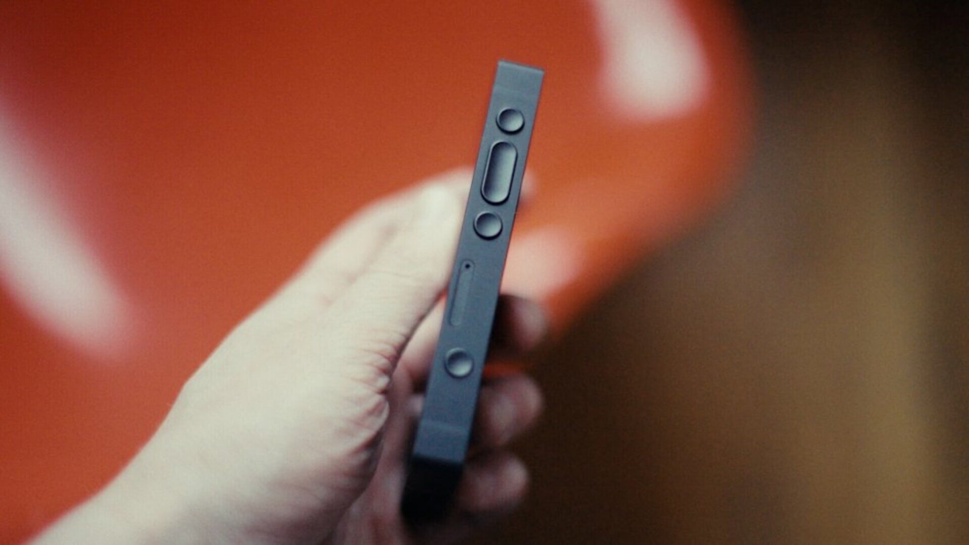 découvrez pourquoi choisir light phone peut vous aider à vous déconnecter du monde numérique et retrouver une vie plus simple et équilibrée.