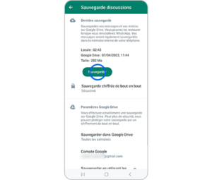 apprenez à sauvegarder facilement vos conversations whatsapp pour ne jamais perdre vos messages importants. guide simple et rapide.