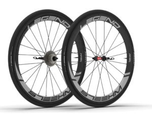 découvrez comment choisir les roues en carbone adaptées avec patins pour votre vélo afin d'optimiser performance et légèreté.