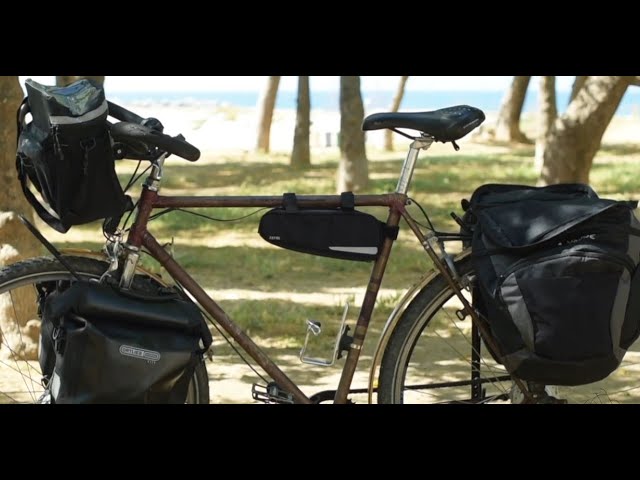 découvrez comment choisir la sacoche idéale pour votre vélo électrique, alliant praticité, style et résistance pour vos déplacements quotidiens.